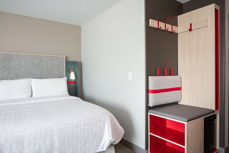 Avid Hotels Madison - Monona