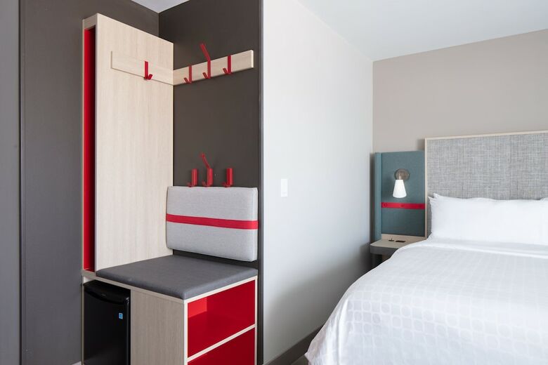 Avid Hotels Madison - Monona
