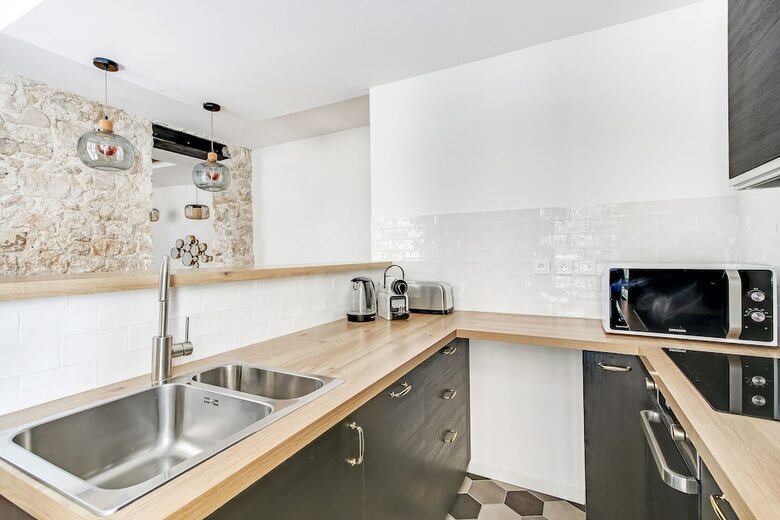 Pick A Flat's Marais Apolline Apartment