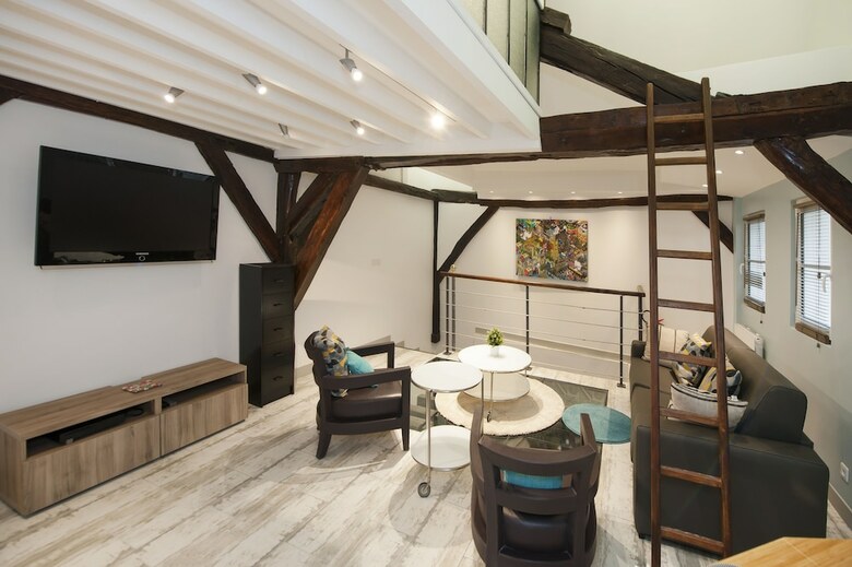 Pick A Flat's Marais Meslay Apartment