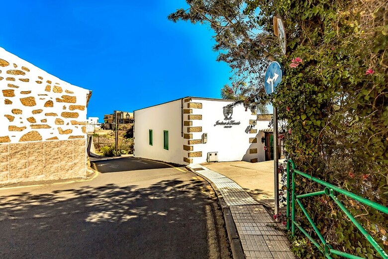 Hotel Jardines de Tamaide