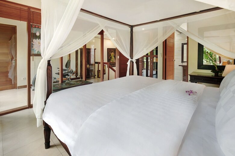 Villa Angel's House