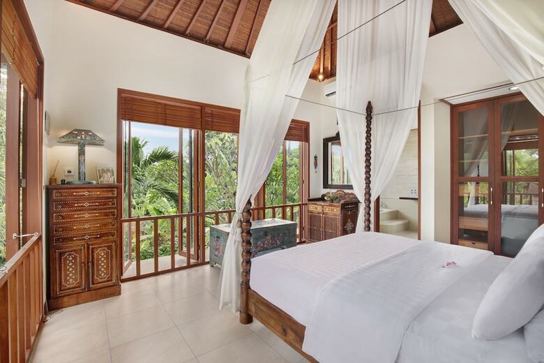Villa Angel's House