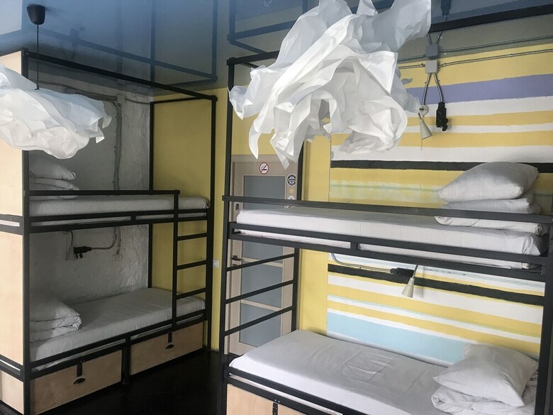 Hostal Riverside & China Town Hostel