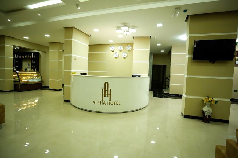 Hotel Oyo 102 Alpha Suites