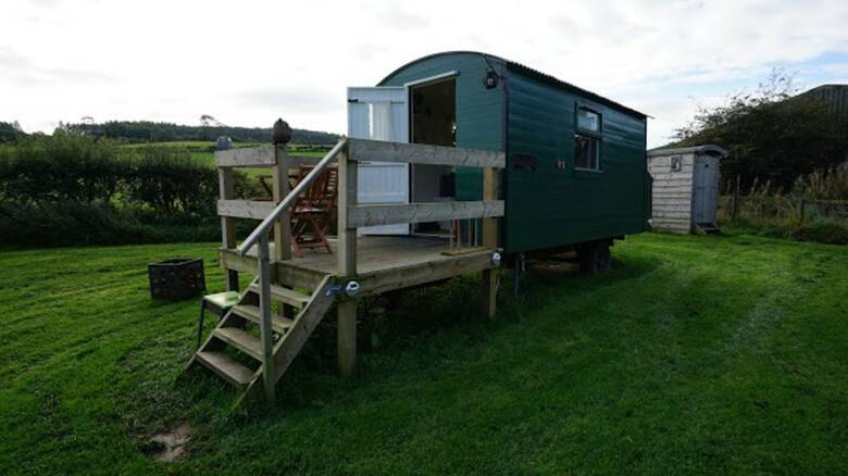 Cabana Shepherd's Hut @ Westcote