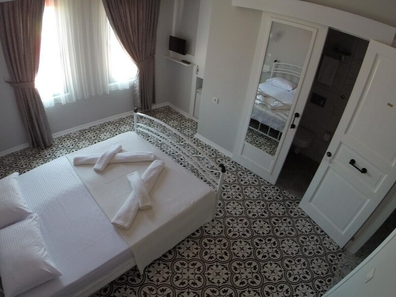 Hotel G�nes Ada Otel