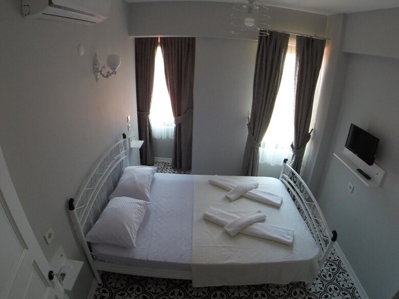 Hotel G�nes Ada Otel