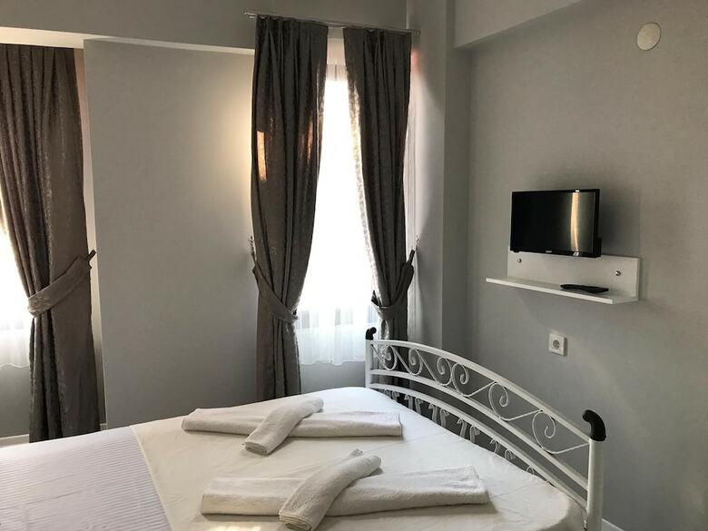 Hotel G�nes Ada Otel