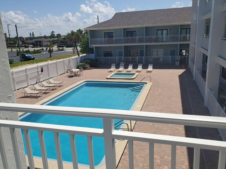 Coastal Waters Inn