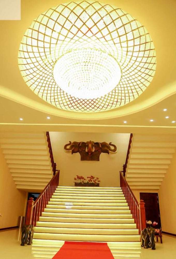 Saru Blue Sapphire Hotel