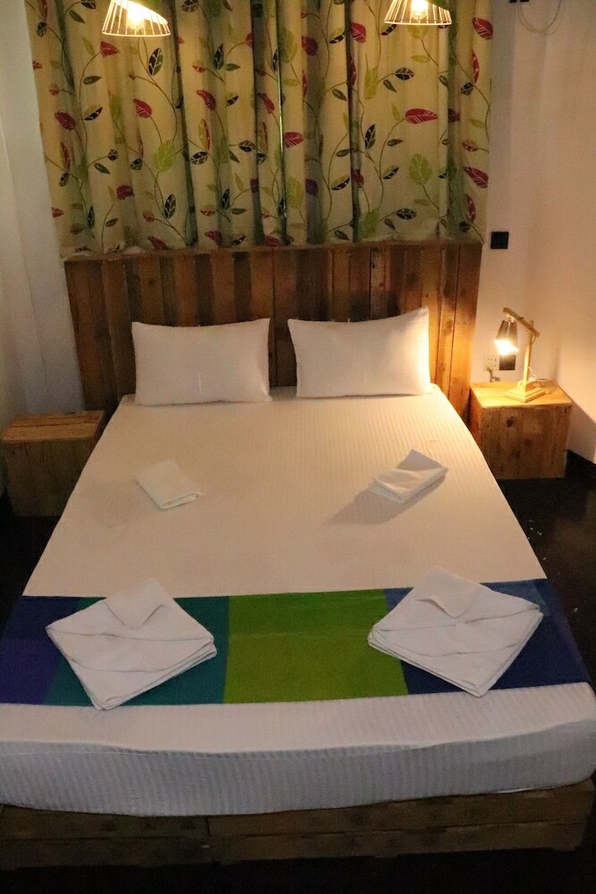 Hostal Miracle City Inn Hostel