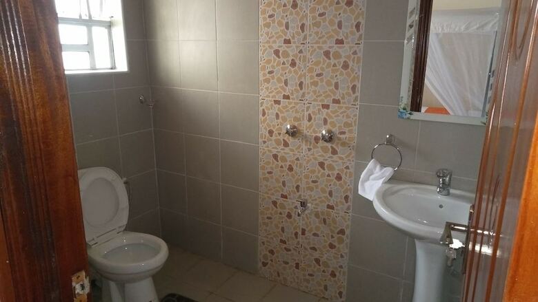 Bed & Breakfast Chayil Suites Langata