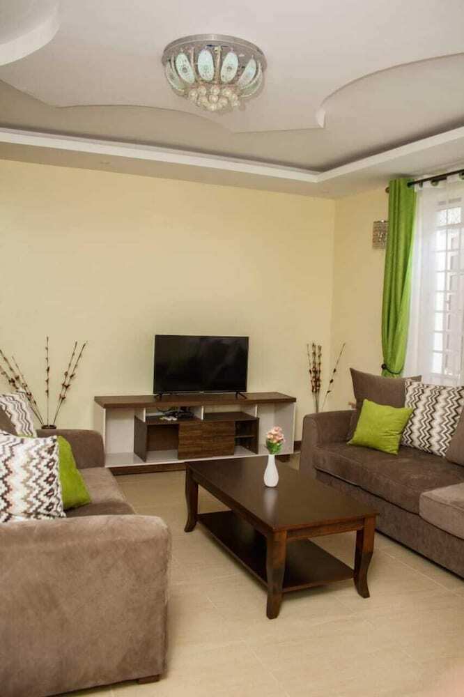 Bed & Breakfast Chayil Suites Langata