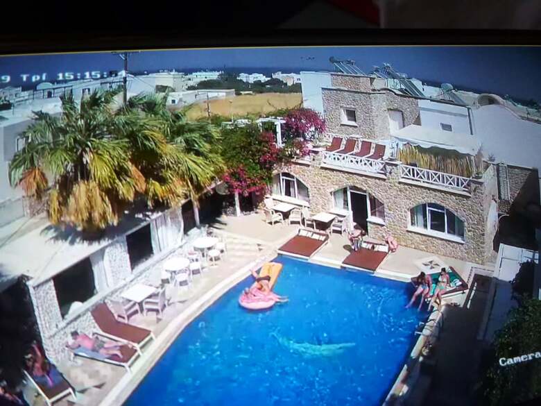 Hotel Bougainvillea Suites