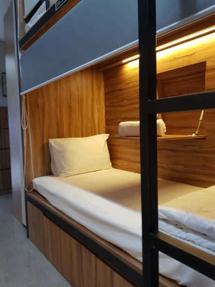 Hostal Pod House Pakubuwono - Hostel