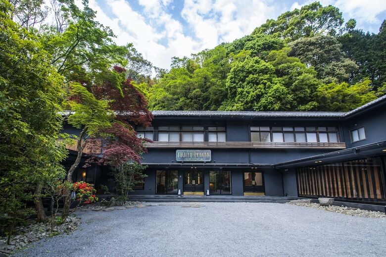 Fujiya Ryokan