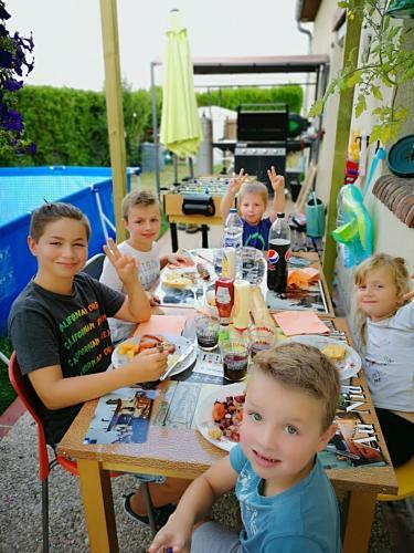 Bed & Breakfast Au Nid De Till�