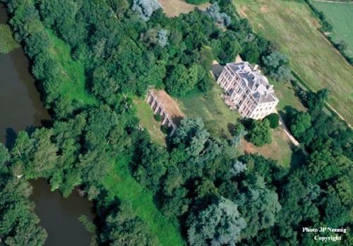 Bed & Breakfast Palais Briau