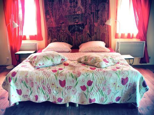 Hostal Chambres D'h�tes Et G�tes Le Mas Bleu & Spa Resort