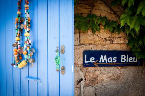 Hostal Chambres D'h�tes Et G�tes Le Mas Bleu & Spa Resort