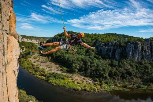 Bed & Breakfast Le Mas Des Mon�des