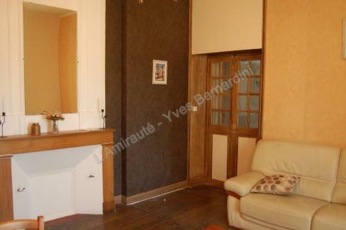 Hostal L'amiraut� Sur Ba�se