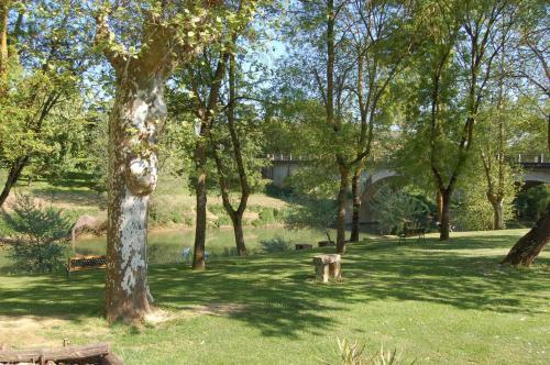 Hostal L'amiraut� Sur Ba�se