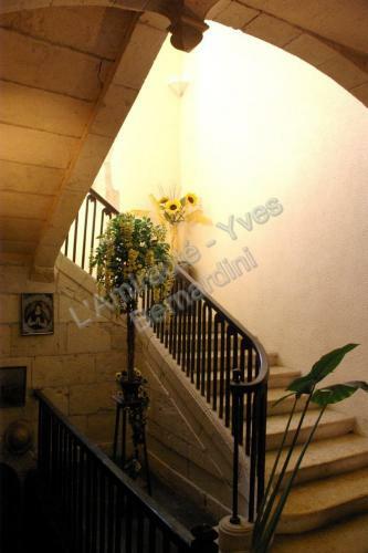 Hostal L'amiraut� Sur Ba�se