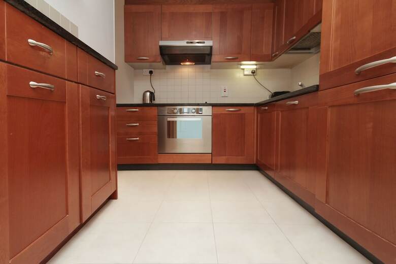 Beautiful Hanover Quay Apartment