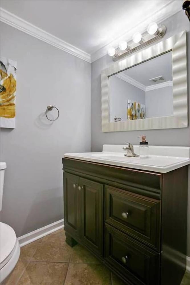 Apartamentos Creative & Cool 2br/2ba West Apt Home