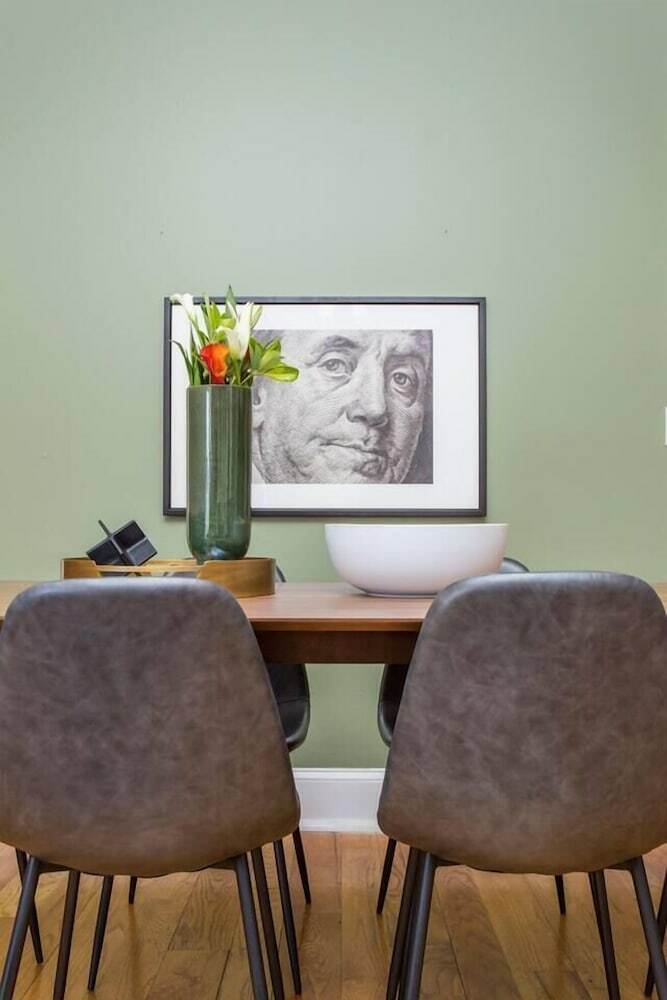 Central 2br Apt Near Independence Hall By Domio!