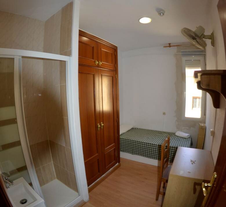 Hostal Residencia Rosales