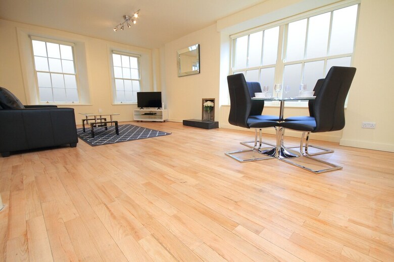 Finest Apartment In Templebar