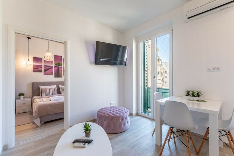 Hotel Studios & Room Poesia
