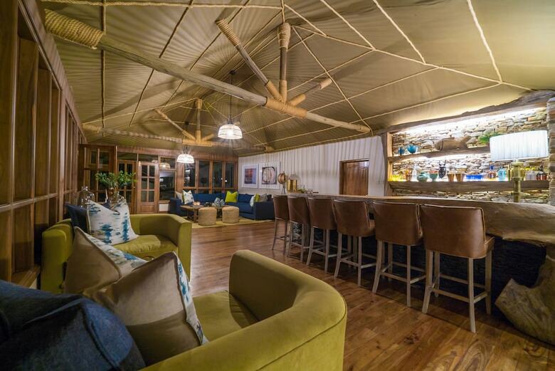 Taasa Lodge