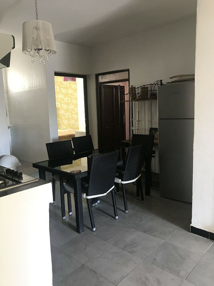 Apartamentos Too Many Suites