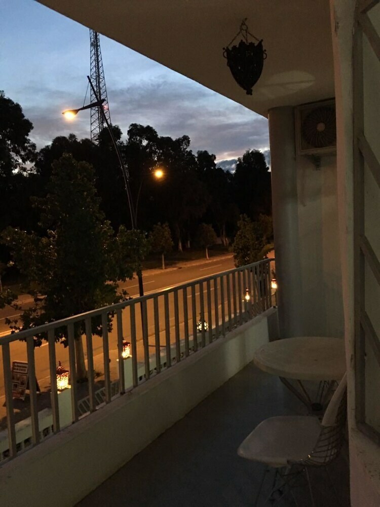 Apartamentos Too Many Suites