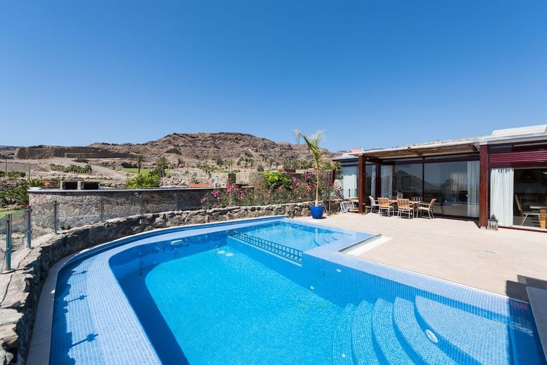 Sunset Villa