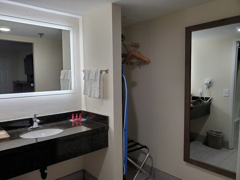 Surestay Plus Hotel By Best Western Hesperia