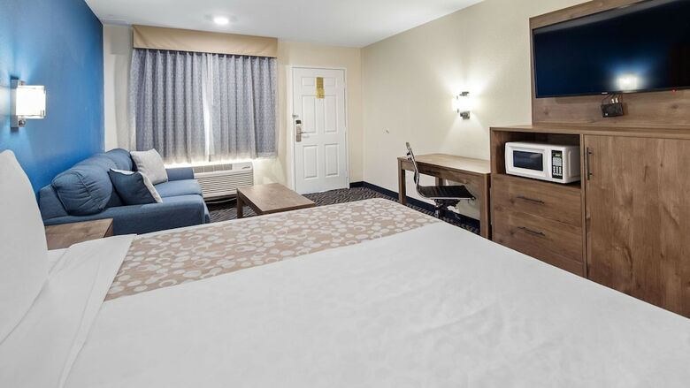 Surestay Plus Hotel By Best Western Hesperia