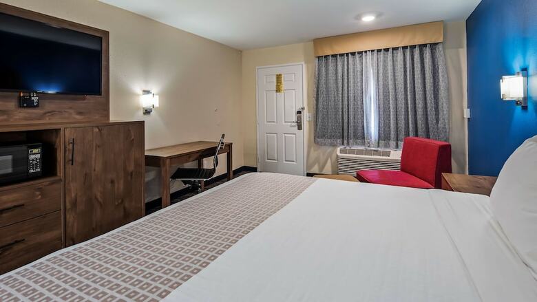Surestay Plus Hotel By Best Western Hesperia