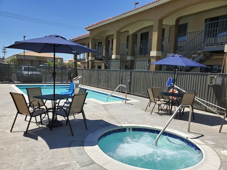 Surestay Plus Hotel By Best Western Hesperia