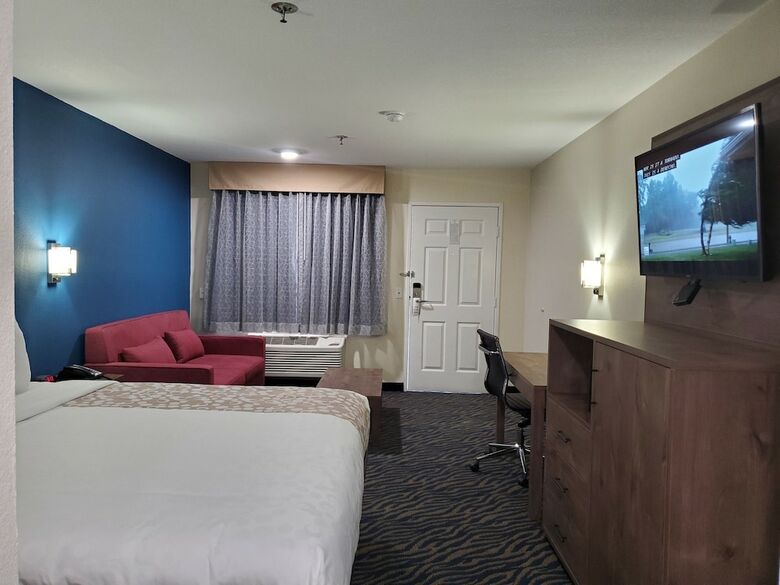 Surestay Plus Hotel By Best Western Hesperia