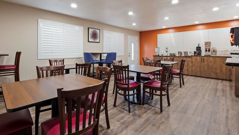 Surestay Plus Hotel By Best Western Hesperia
