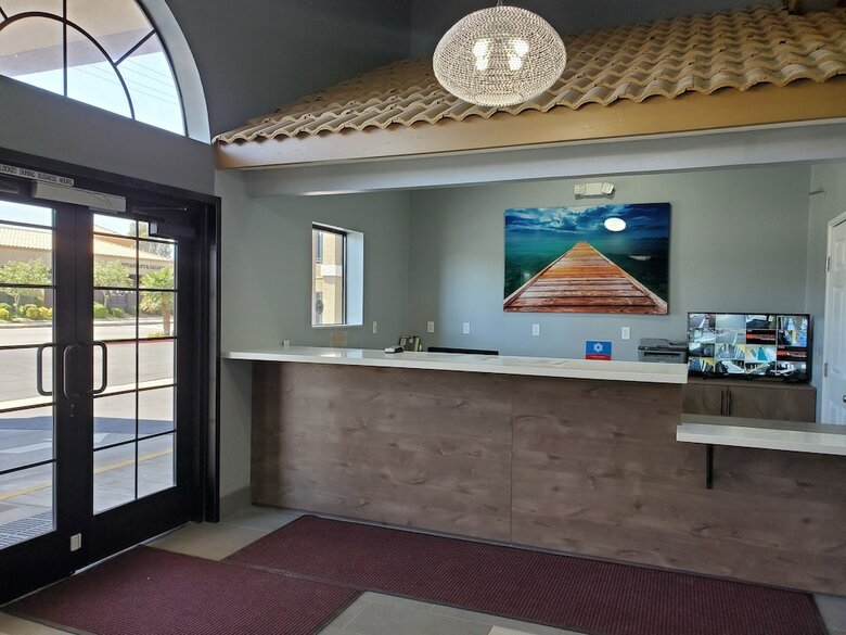 Surestay Plus Hotel By Best Western Hesperia