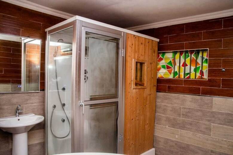 Hotel Sese Cottage