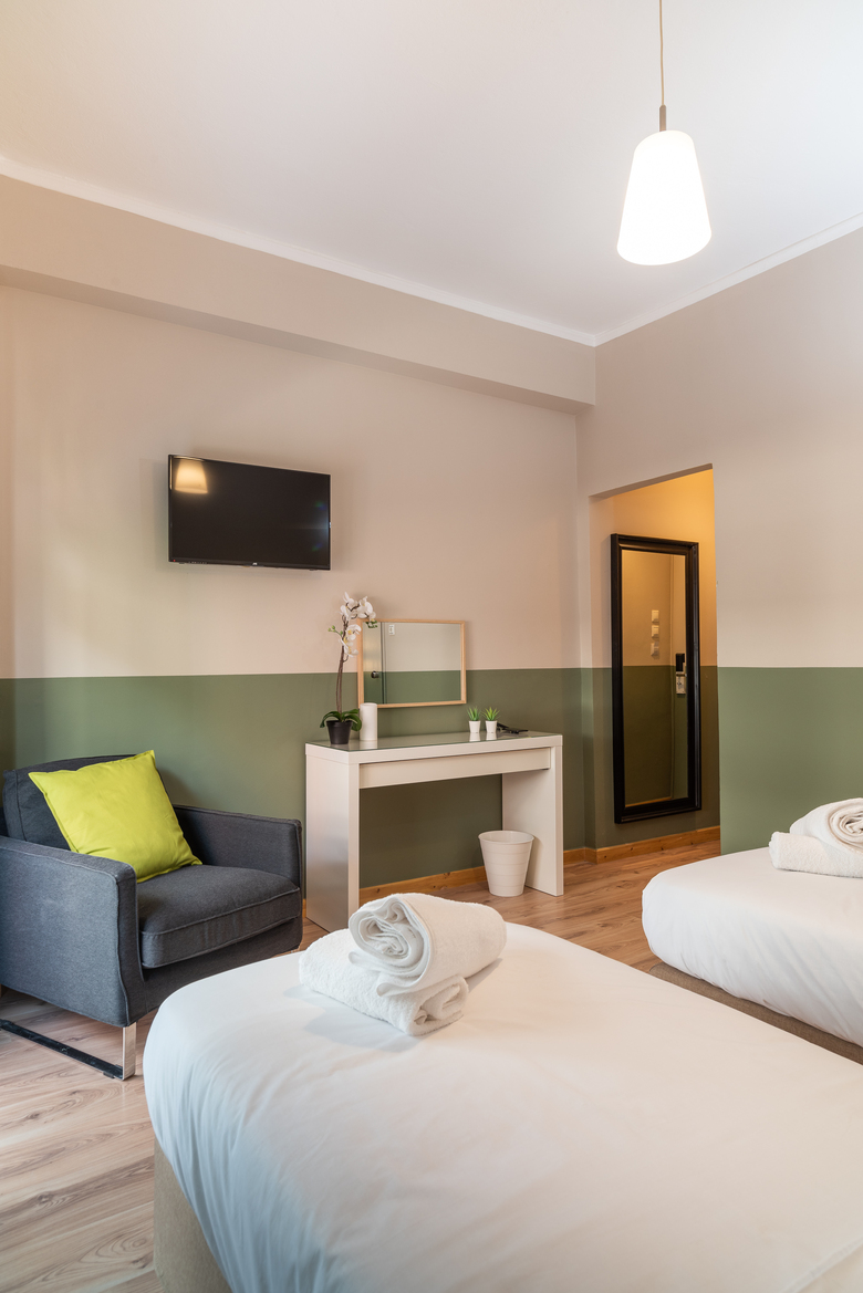 Hotel Tier Collection