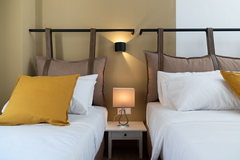Hotel Tier Collection