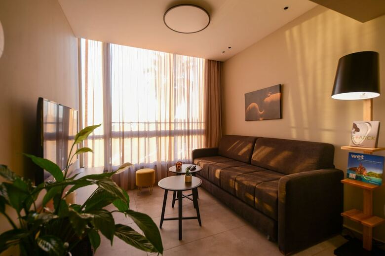 Luxury Suites By Notaly Ariel